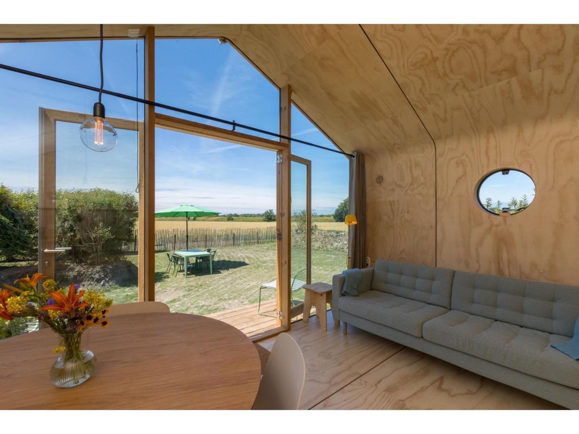 Superb Apartment Near The Beach In Vrouwenpolder Exterior photo