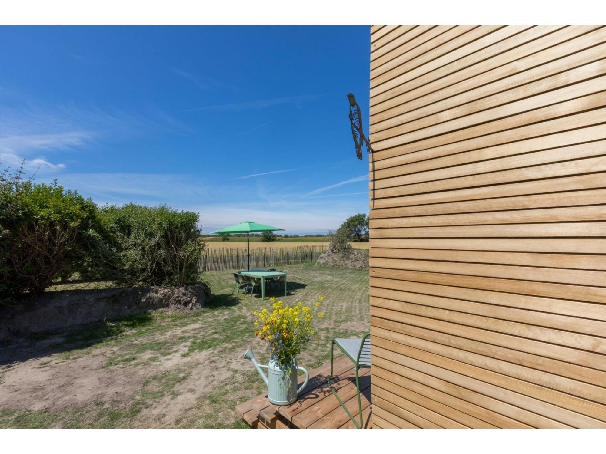 Superb Apartment Near The Beach In Vrouwenpolder Exterior photo